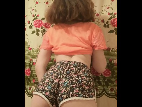 ❤️ Keçika ciwan a seksî li ber kamerayê kurtanên xwe ji xwe dike ❤️ Porno fb li ku.xsexshop.ru